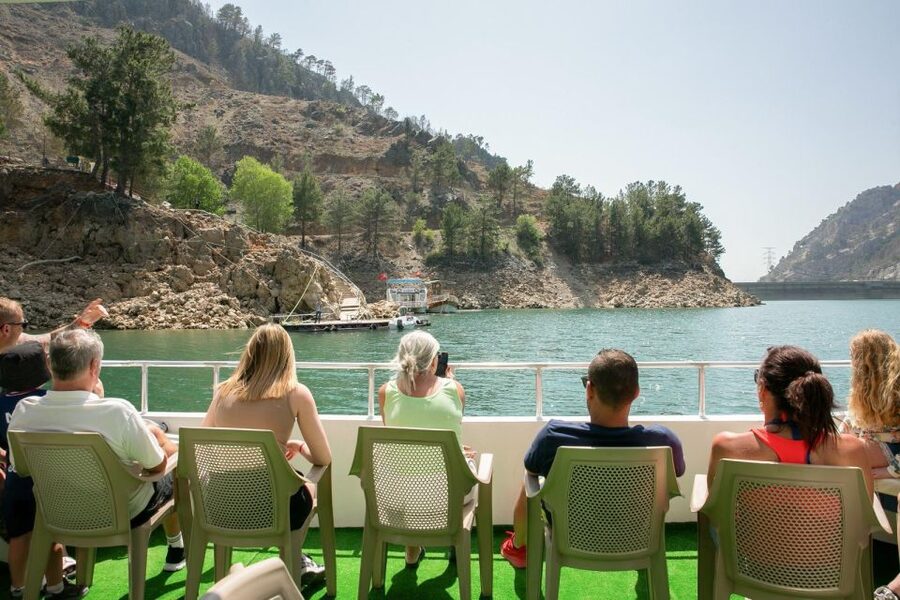 Side: Cabrio Bus and Boat Day Trip at the Green Lake - Green Lake and the one-hour boat cruise