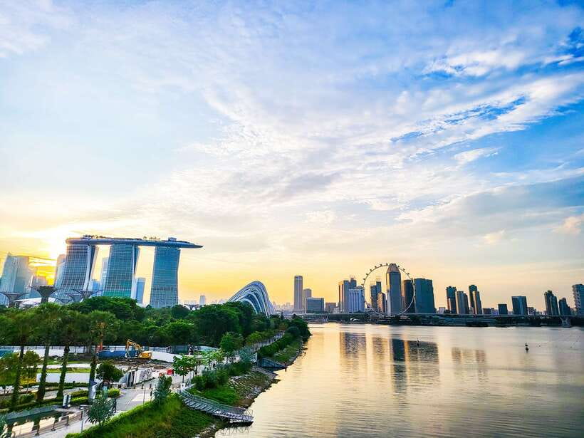 Singapore: Big Bus Night Tour by Open-Top Bus & Live Guide - Why this night tour works well in Singapore