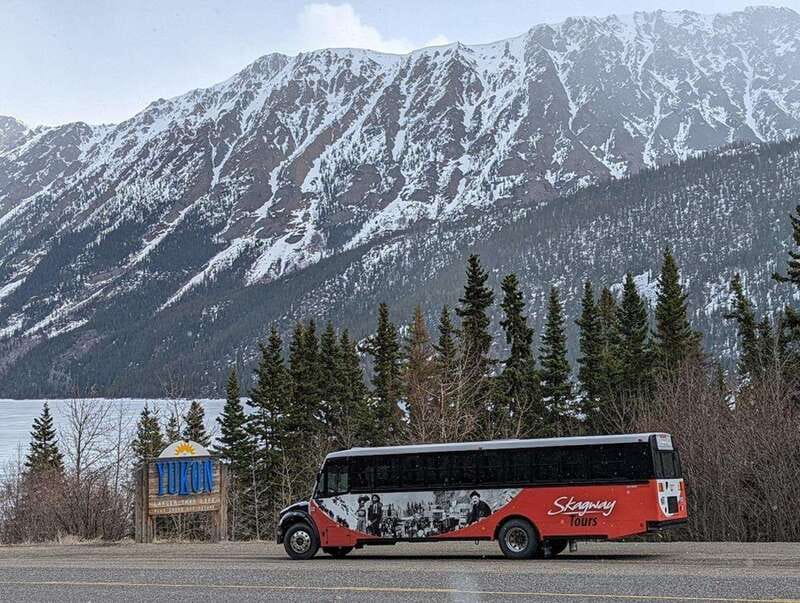 Skagway: Klondike Highway & Yukon Bus Tour with Husky Kennel - Crossing into British Columbia and the Yukon