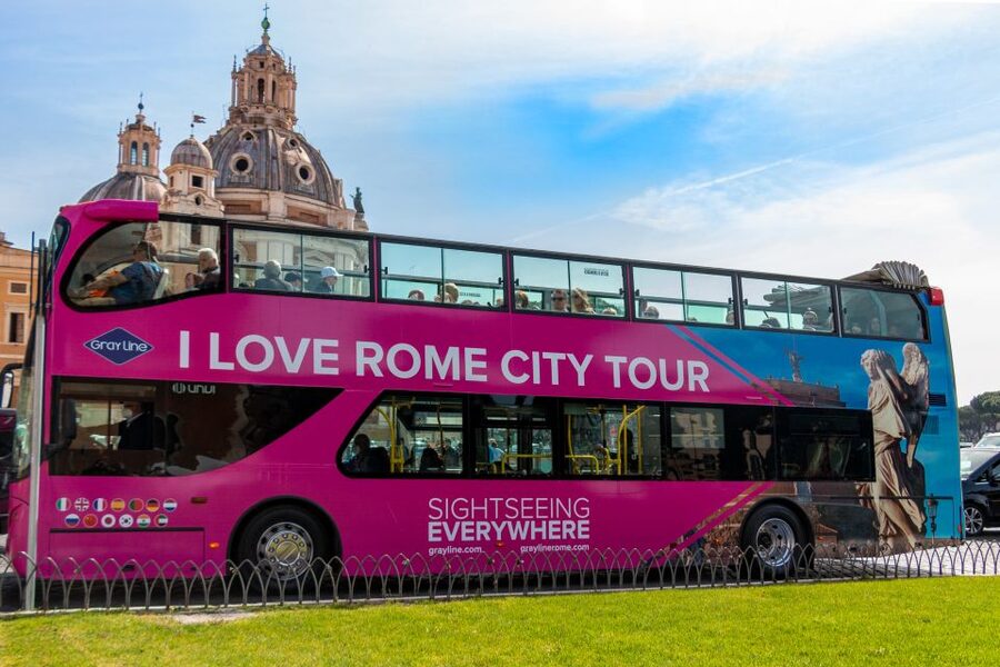 Skip-the-Line Vatican Entry & Panoramic Open Bus Tour - What the audio commentary adds