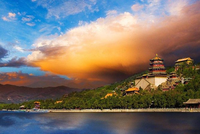 Small-Group Coach Tour: City Highlights of Beijing Including Lunch - Entering the Forbidden City Along the Central Axis