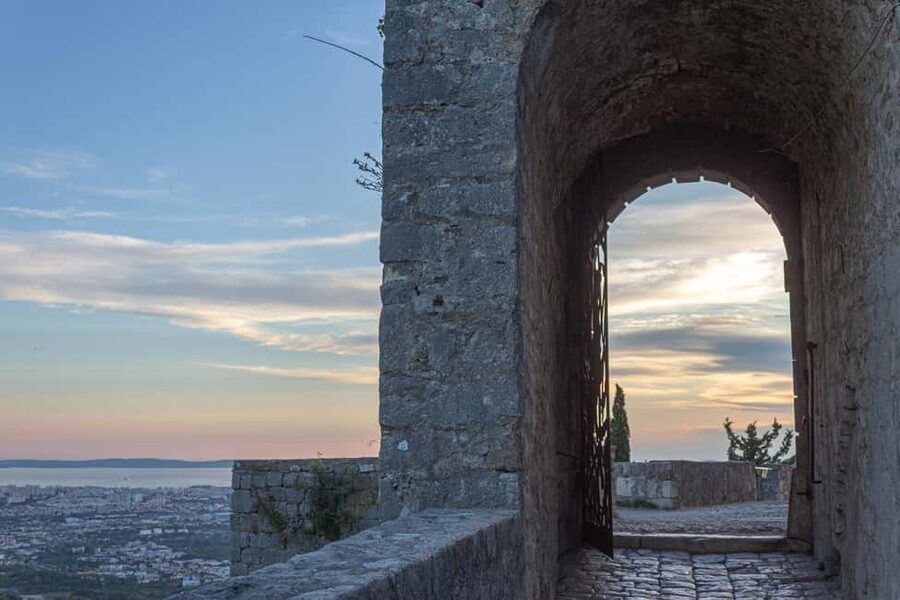 Split: Sunset at Klis Fortress with Sightseeing Bus - The return ride and the total time