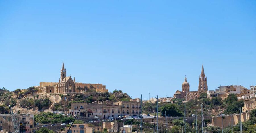 St. Paul's Bay: Blue Lagoon, Comino & Gozo with Bus Tour - One hour at Comino’s Blue Lagoon