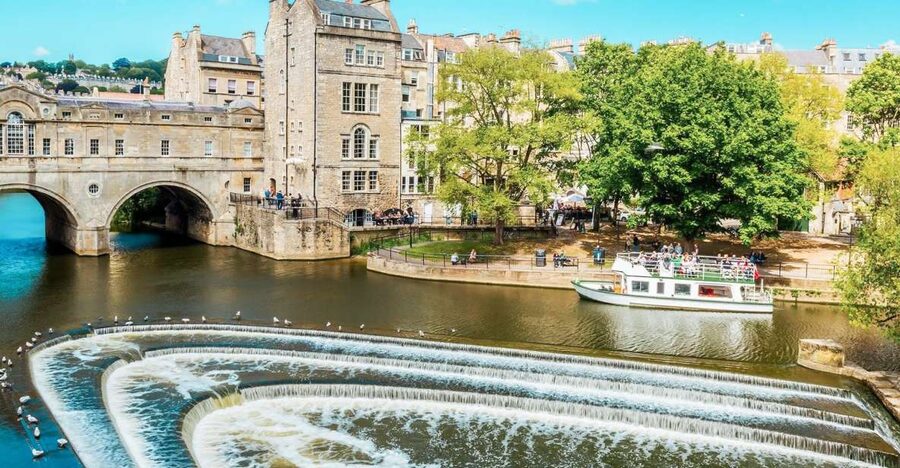 Stonehenge & Bath: Full-Day Coach Tour from London - Who should book this day trip?