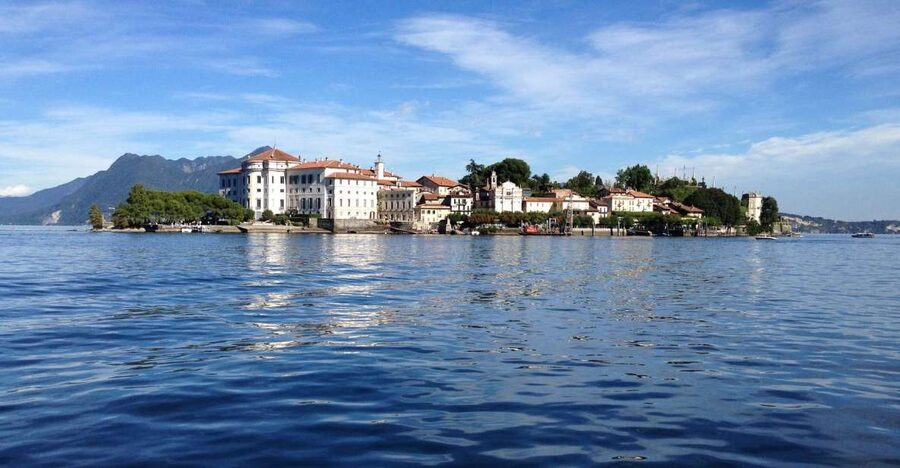 Stresa: Isola Bella Hop-on Hop-off Boat Tour - The fishing village side of Isola Bella