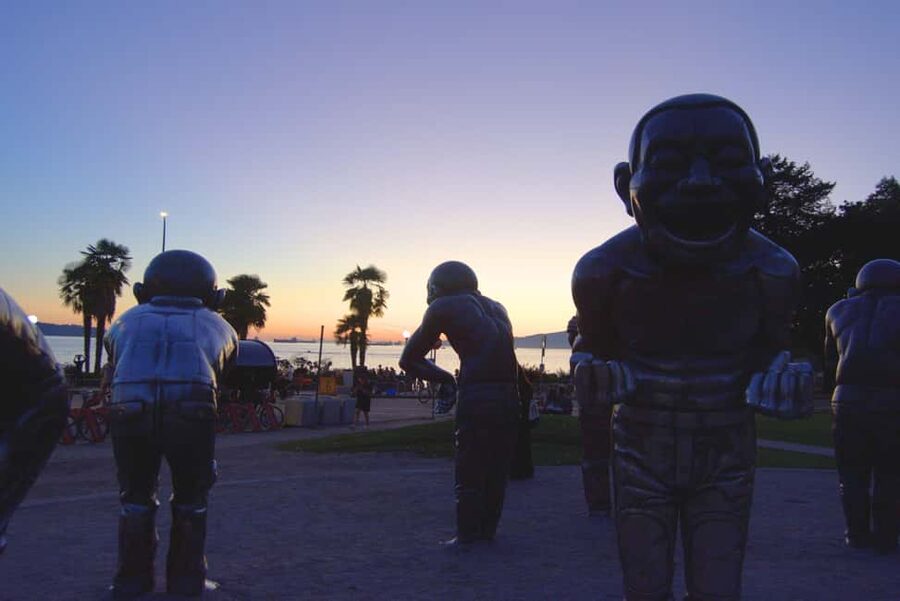 Sunset Bus Tour: Stanley Park & English Bay Photostops - English Bay and Sunset Beach for 30 minutes