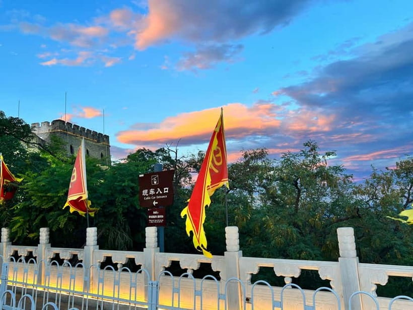 Sunset Glow at Mutianyu Great Wall Night Bus Tour+Ticket - Who will enjoy this evening visit