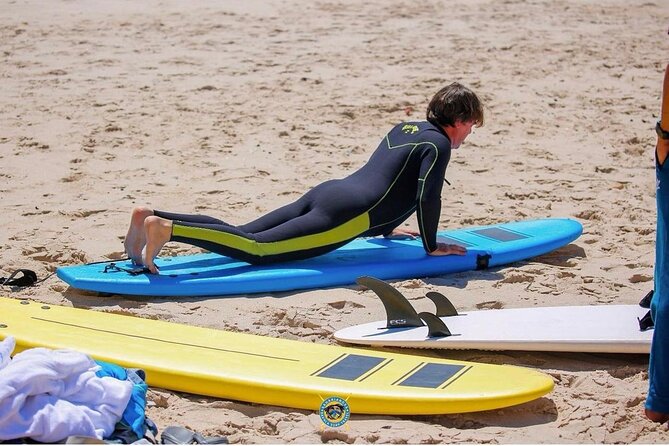 SurfLessons Coaching by a certified coach - Why the small group size matters