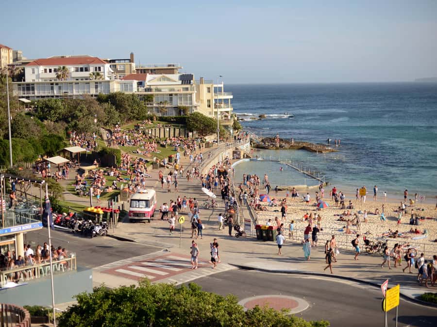 Sydney: City Highlights Guided Bus Tour - Woolloomooloo and the eastern suburbs