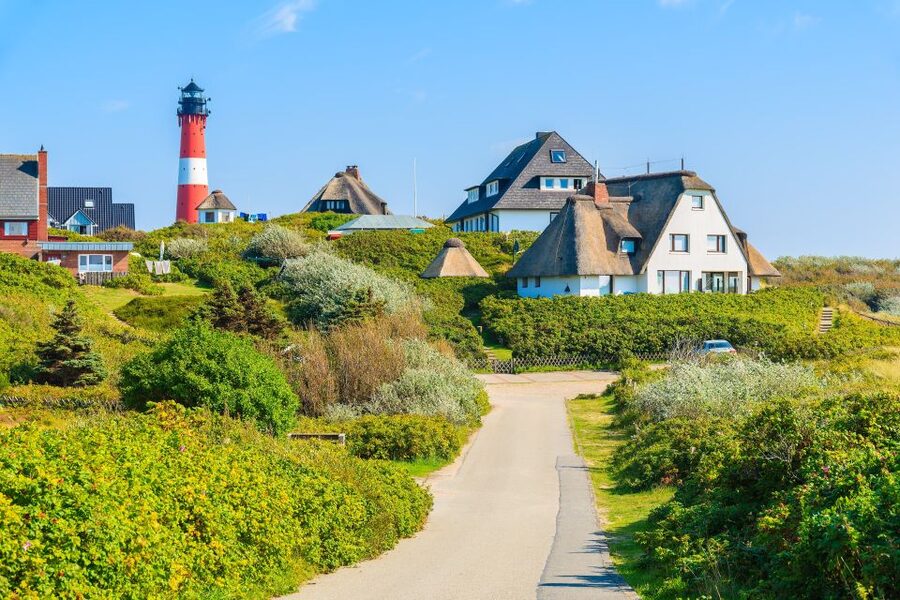 Sylt: Guided Island Tour by Bus with Sylt Highlights - What the $26 price really covers