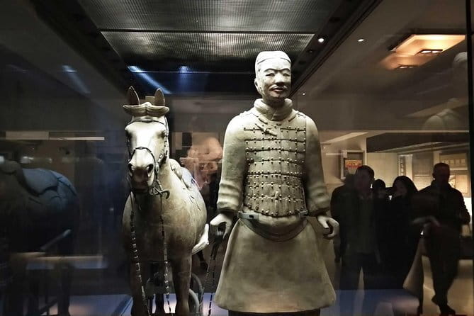 Terracotta Army Mini Group Tour - Pits 2 and 3 add the details
