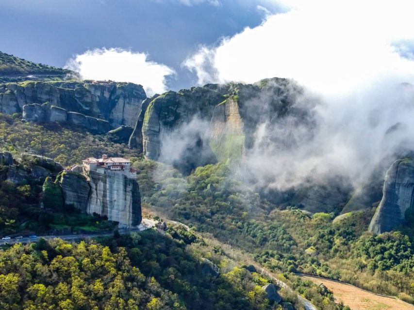 Thessaloniki : Meteora Full-Day Bus Trip with Local Guide - The Long Ride Through Northern Greece