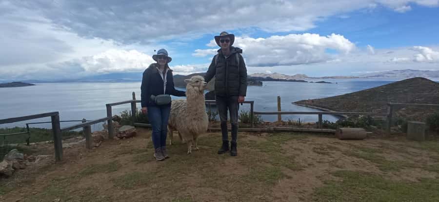 Titicaca Lake: Highlights Tour from La Paz by Bus - Is $198 a fair price?