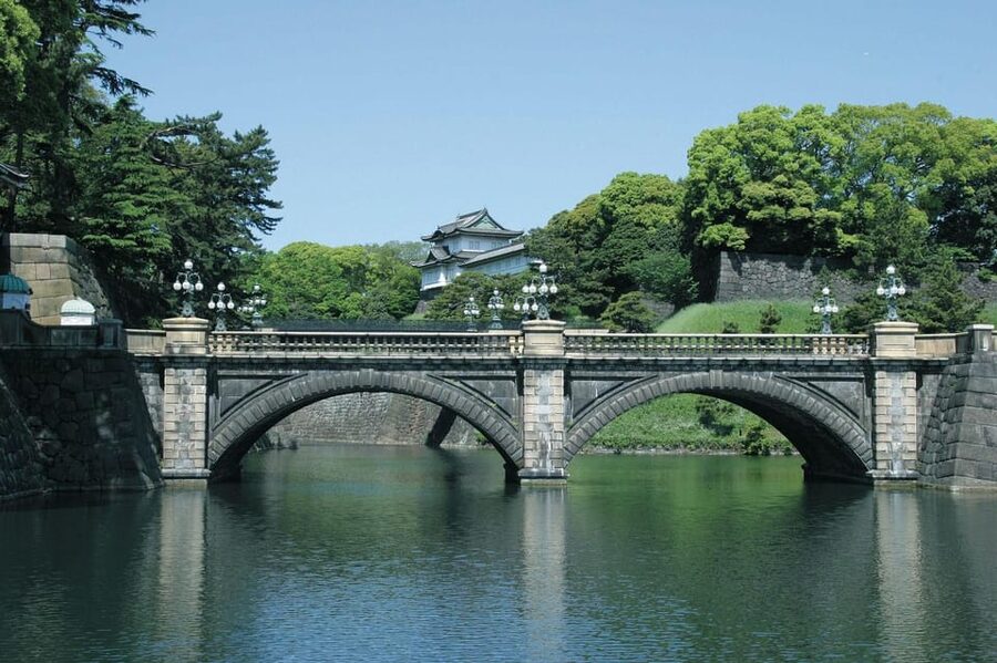 Tokyo: A Half-Day Trip Bus Tour in the Morning - The Imperial Palace outer garden and Nijubashi Bridge