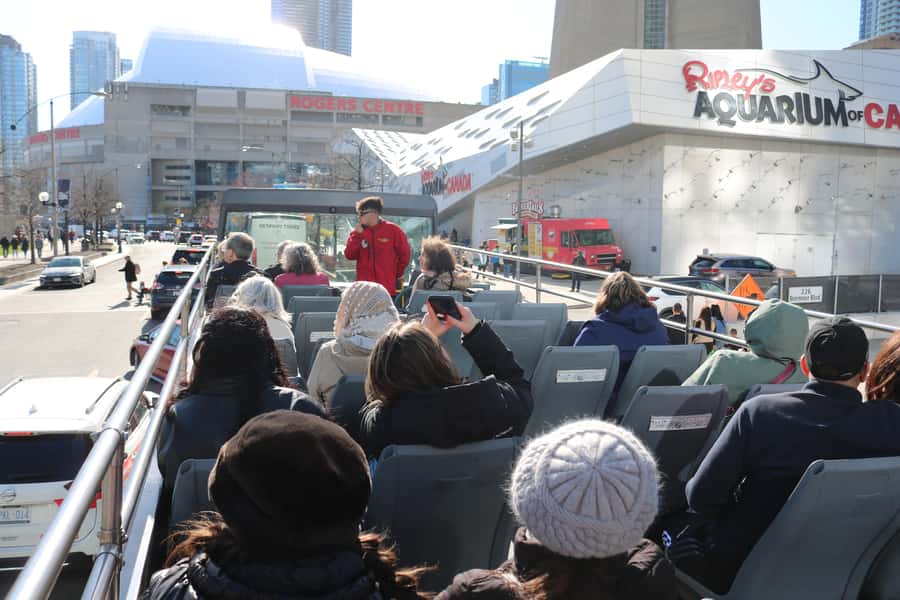 Toronto City Tour: 2-Hour Open-Top Experience - Yorkville, the Royal Ontario Museum, and Bata Shoe Museum