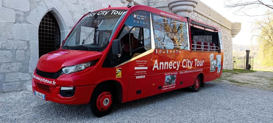 Tour of Annecy by convertible bus - Who should book the Annecy convertible bus tour?