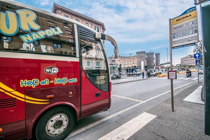 Tramvia Napoli: Easy Drop-On Drop-Off Tour to Explore Naples - Piazza Vittoria and the road toward Posillipo