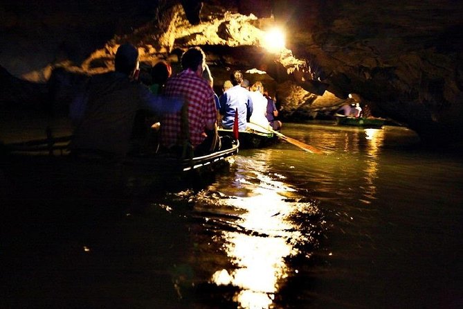 Trang An Hoa Lu Mua Cave Tour [Japanese guide, limousine bus, lunch and dinner included] - Hoa Lu and Vietnam’s first dynasty