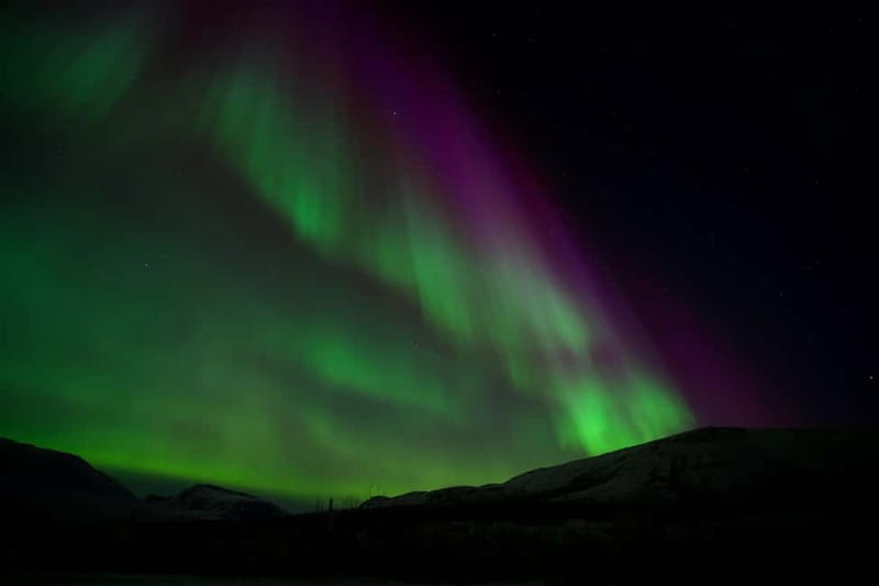 Tromsø: Small-Group Northern Lights Tour by Minibus - Thermal suits and the campfire break