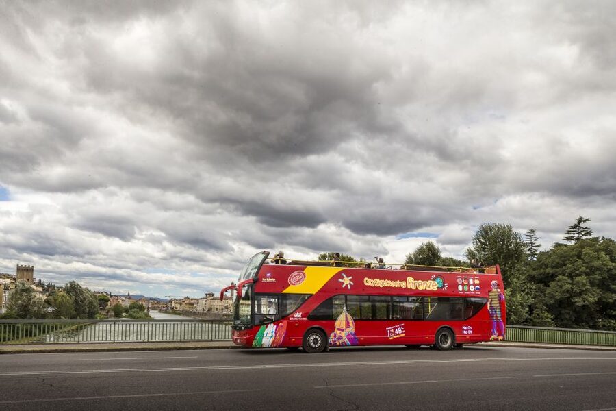 Uffizi Gallery & Hop-on Hop-off Bus Tour - Getting value from the hop-on hop-off bus