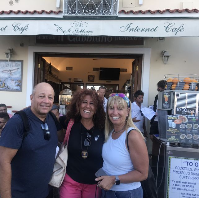 Unforgettable tour of Capri with special convertible coach - Who will get the most from this Capri tour?