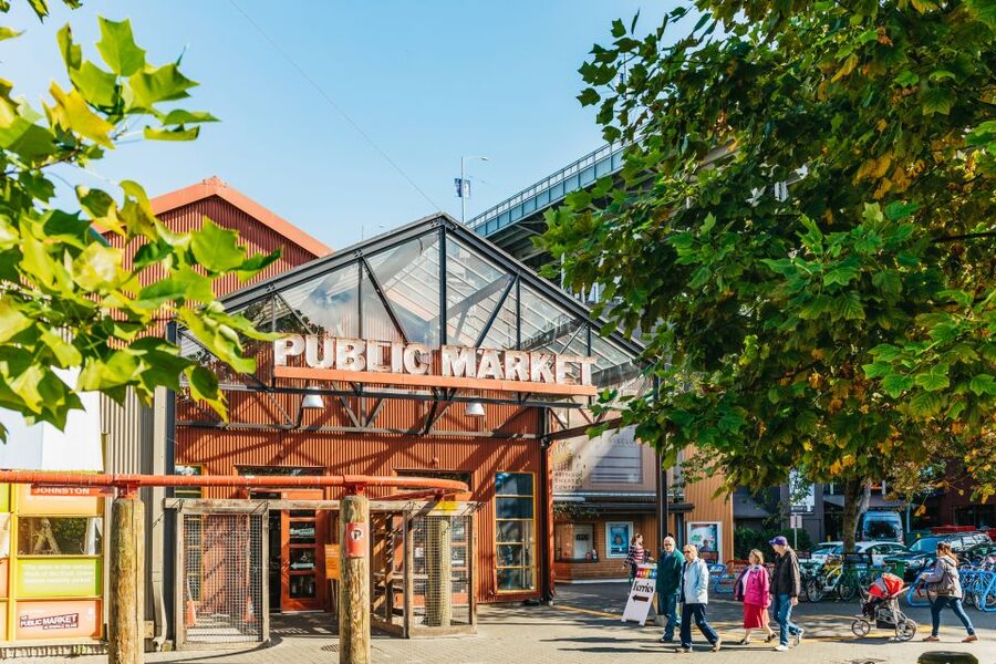 Vancouver: Hop-on Hop-off Sightseeing Tour with 10 Stops - Granville Island is worth hopping off for