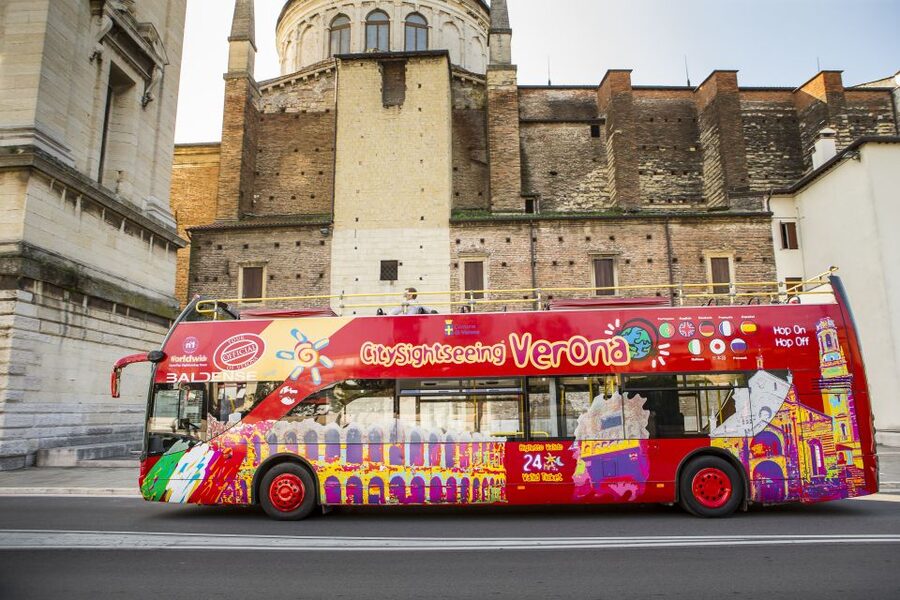 Verona: Hop-on Hop-off Tour 24 or 48-Hour Ticket - Key points to know before you ride