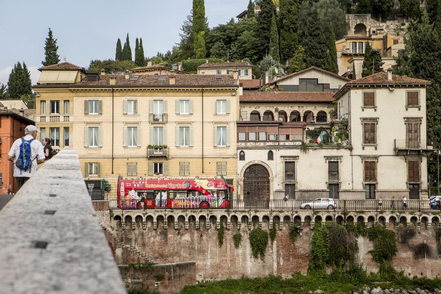 Verona: Hop-on Hop-off Tour 24 or 48-Hour Ticket - Start at Piazza Bra beside Verona’s Arena