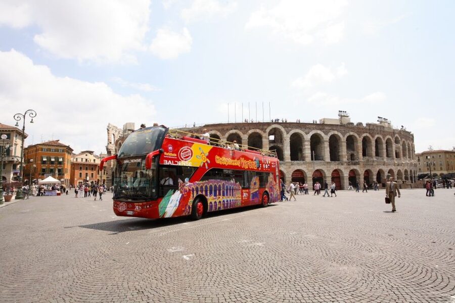 Verona: Hop-on Hop-off Tour 24 or 48-Hour Ticket - Who should choose this Verona bus tour?