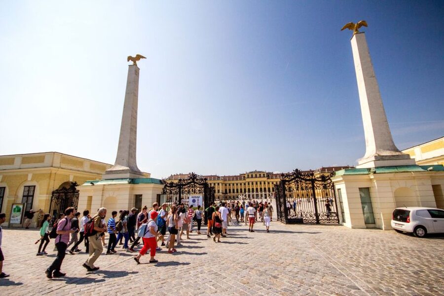 Vienna: Bus & Schönbrunn Palace Skip-the-Line Guided Tour - Cancellation and booking flexibility