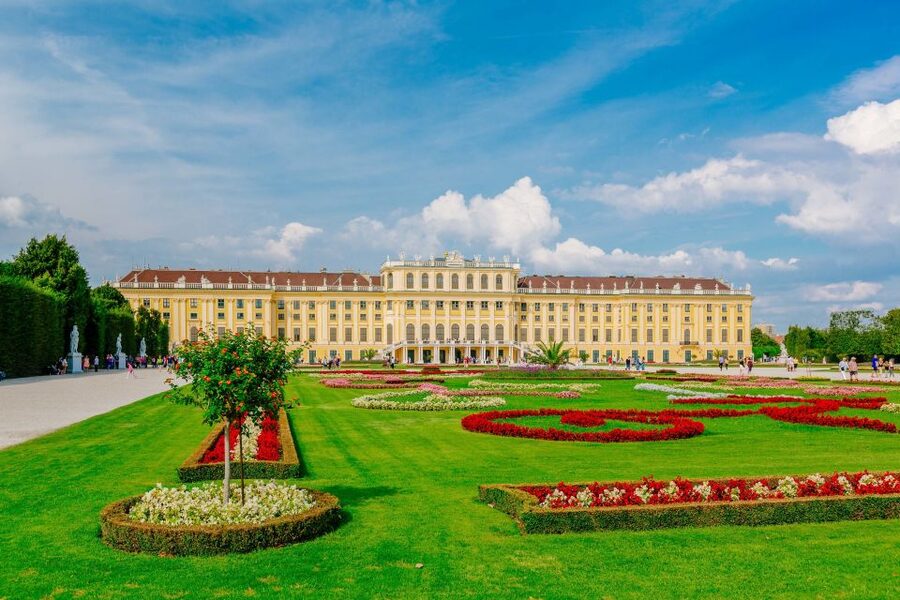 Vienna: Bus & Schönbrunn Palace Skip-the-Line Guided Tour - Seeing Vienna from the Ringstraße