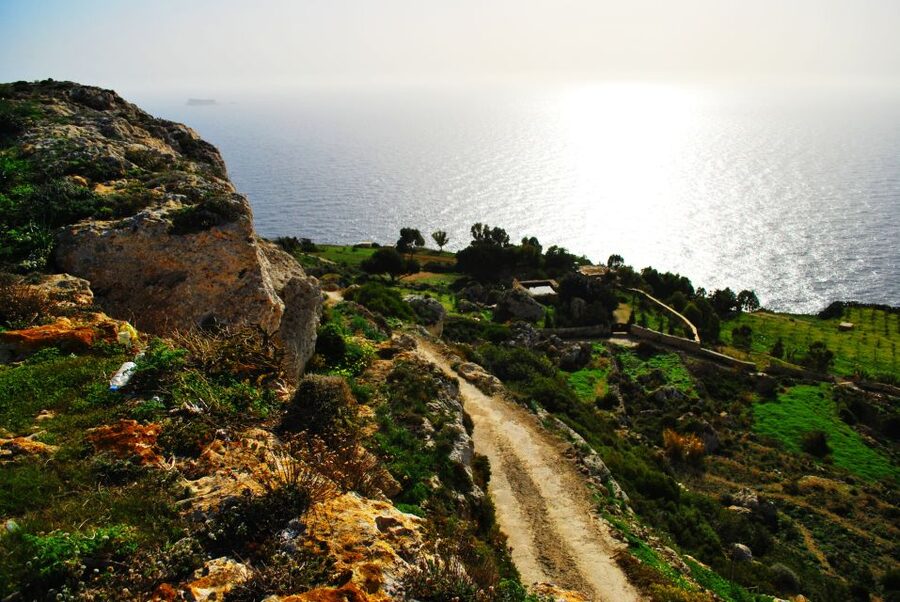 Vintage Bus: Mdina, Clapham Junction, Buskett, Dingli Cliffs - Mdina and the rooms of Palazzo Falson