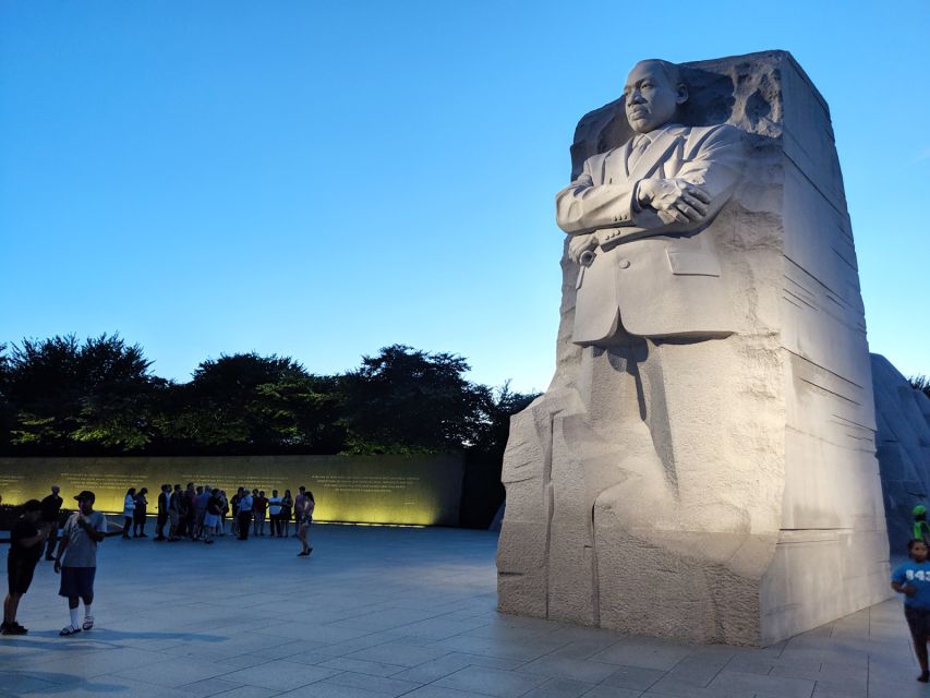 Washington DC: Bus Tour to the Highlights of the Capital - The White House stop gives you a closer look