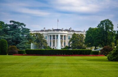 Bus Tour to the Highlights of the Capital