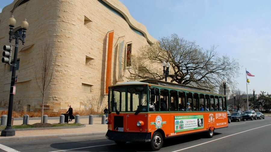 Washington, DC: Hop-On Hop-Off Old Town Trolley City Tour - Air and Space, the American Indian Museum, and L’Enfant Plaza