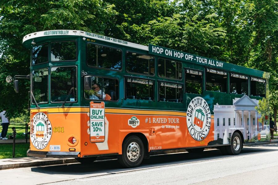 Washington, DC: Hop-On Hop-Off Old Town Trolley City Tour - The National Mall museums and downtown stops