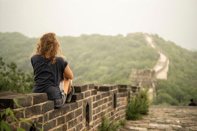 Water-Great Wall Odyssey: Scenic Bus & Cruise Day Tour - Entering Huanghuacheng and Getting Your Bearings