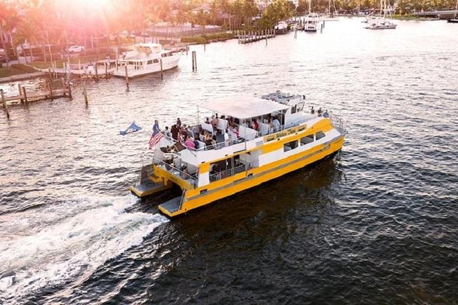 Water Taxi All Day hop-on hop-off Venice of America Boat Tour - Las Olas Boulevard: shops, food, and an easy break