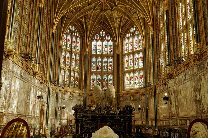 Windsor Castle Half Day Trip from London by Luxury Coach - Why the audio guide changes the experience