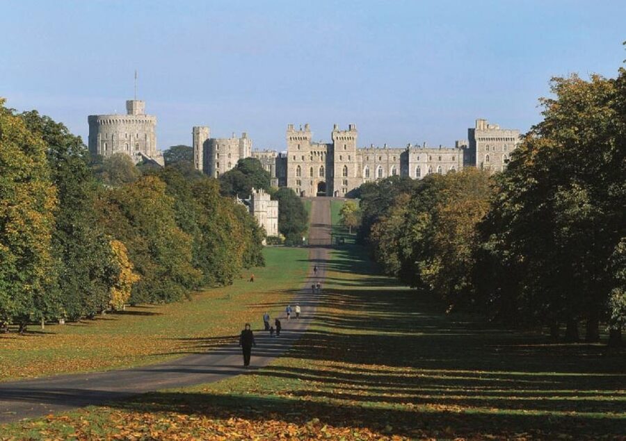 Windsor: Golden Tours Open Top Hop-on Hop-off Bus Tour - Key points before you board