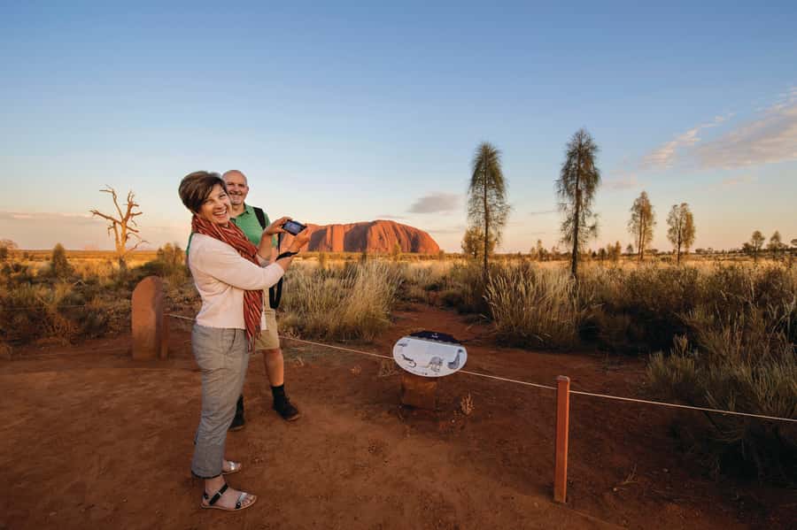 Yulara: Uluru Sunrise and Kata Tjuta Day Trip by Bus - Why this sunrise tour works well from Yulara