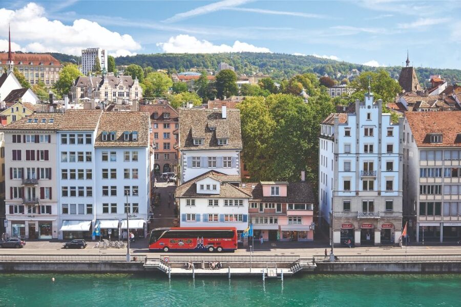 Zurich: City Bus Tour with Audio Guide and Lake Cruise - University quarter, Zürichberg, and the city’s cultural side
