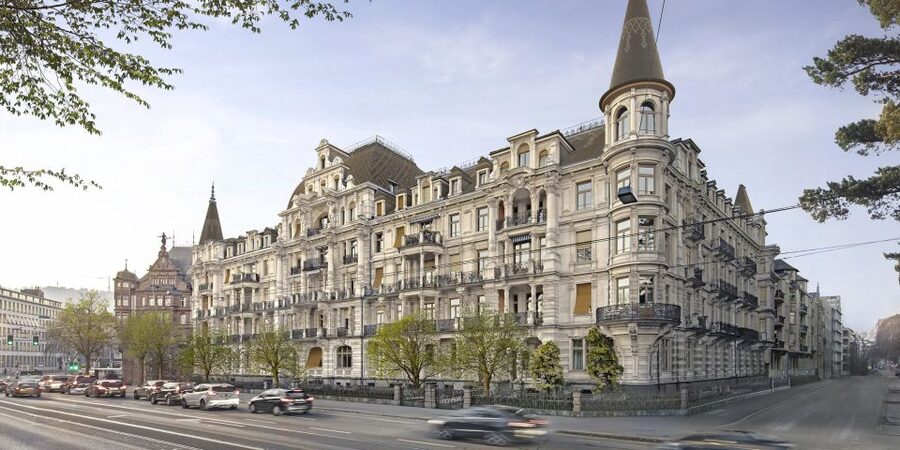 Zurich: Open Top Bus Sightseeing Tour with Optional Cruise - Swiss National Museum and the first city views