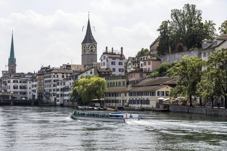 Zurich: Sightseeing Bus Tour with Optional FIFA Museum - ETH Zurich and the Einstein connection