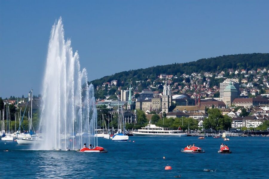 Zurich: Sightseeing Bus Tour with Optional FIFA Museum - Is $44 a fair price?